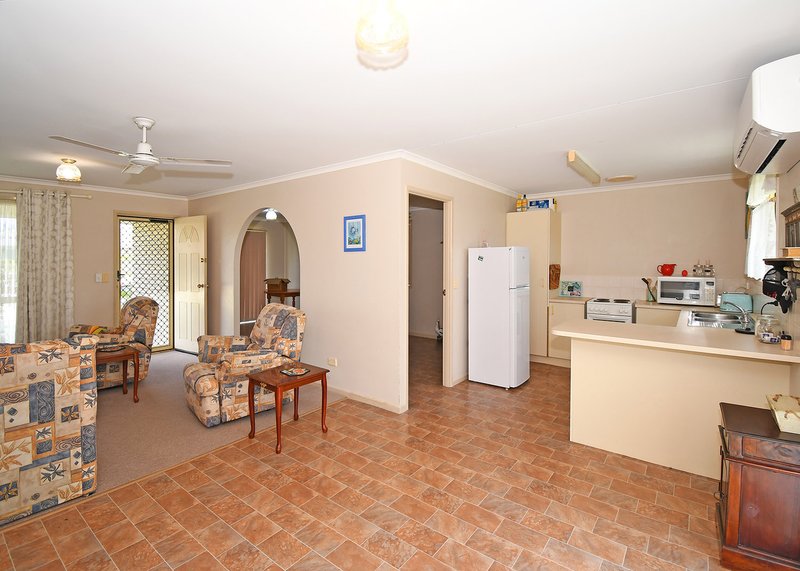 Photo - 23 Tristania Crescent, Urangan QLD 4655 - Image 9