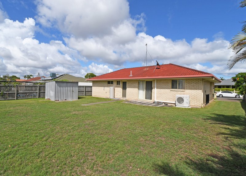 Photo - 23 Tristania Crescent, Urangan QLD 4655 - Image 15