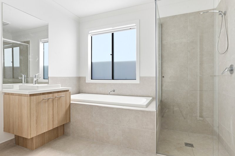 Photo - 23 Tuff Street, Werribee VIC 3030 - Image 17