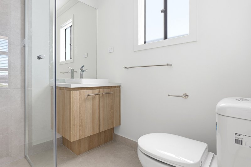 Photo - 23 Tuff Street, Werribee VIC 3030 - Image 18