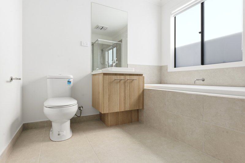 Photo - 23 Tuff Street, Werribee VIC 3030 - Image 19