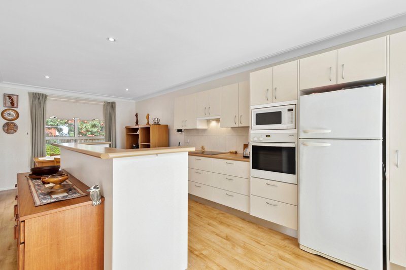 Photo - 23 Tulich Avenue, Dee Why NSW 2099 - Image 3