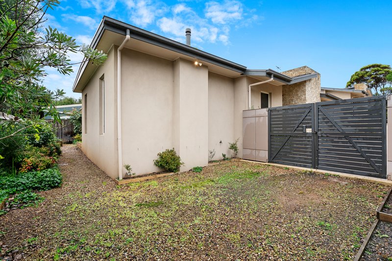 Photo - 2/3 Turner Avenue, Lara VIC 3212 - Image 17