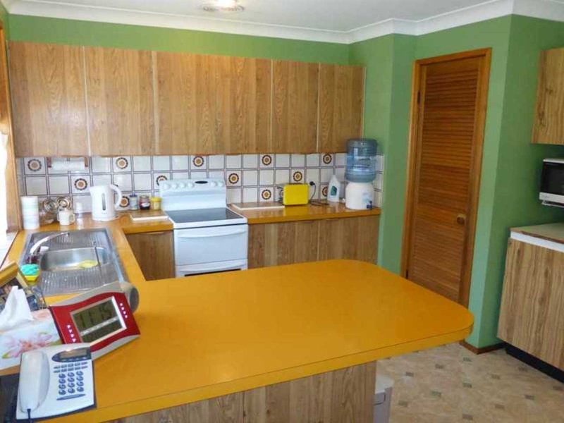 Photo - 23 Victor Avenue, Forster NSW 2428 - Image 3