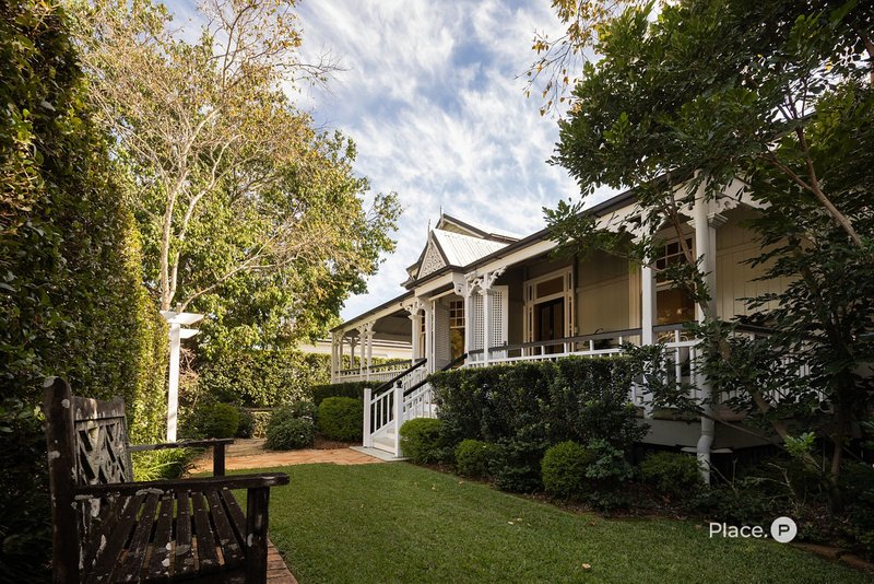 Photo - 23 Victoria Parade, Clayfield QLD 4011 - Image 2