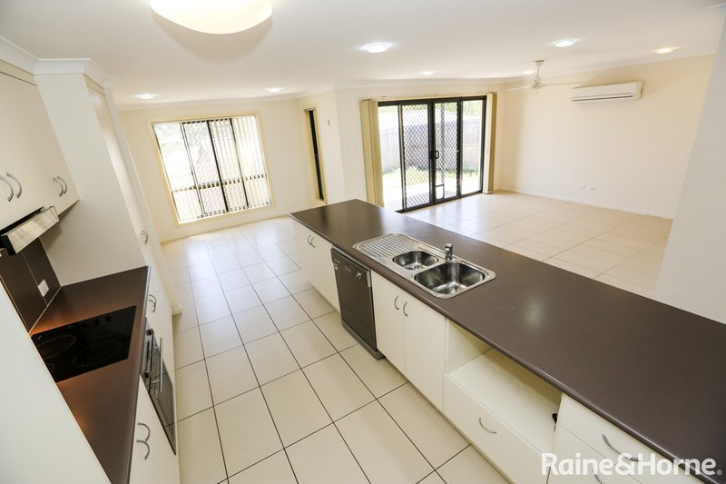 Photo - 23 View Point Way, New Auckland QLD 4680 - Image 7