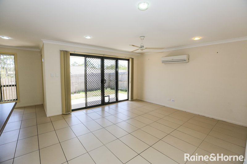 Photo - 23 View Point Way, New Auckland QLD 4680 - Image 8