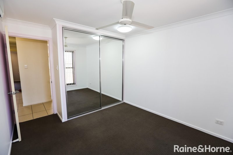 Photo - 23 View Point Way, New Auckland QLD 4680 - Image 12