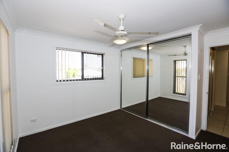 Photo - 23 View Point Way, New Auckland QLD 4680 - Image 14