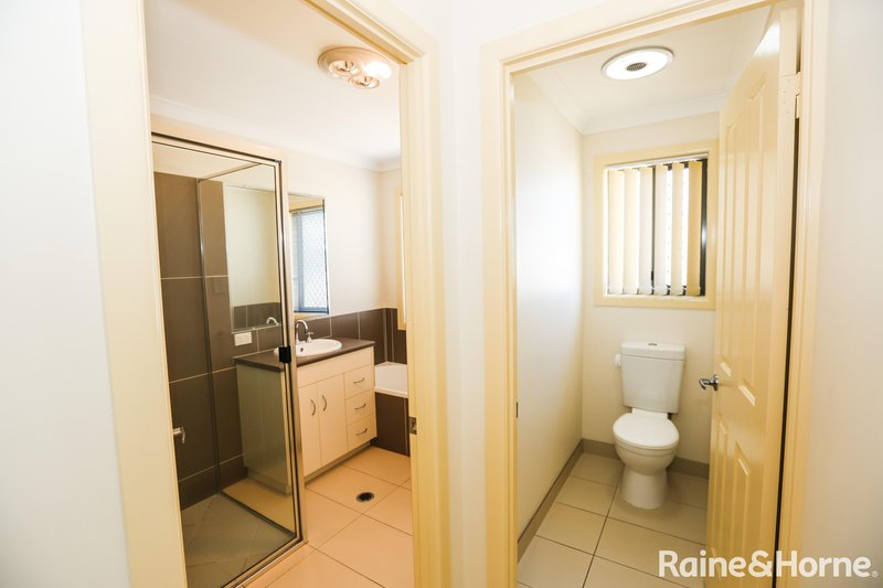 Photo - 23 View Point Way, New Auckland QLD 4680 - Image 16