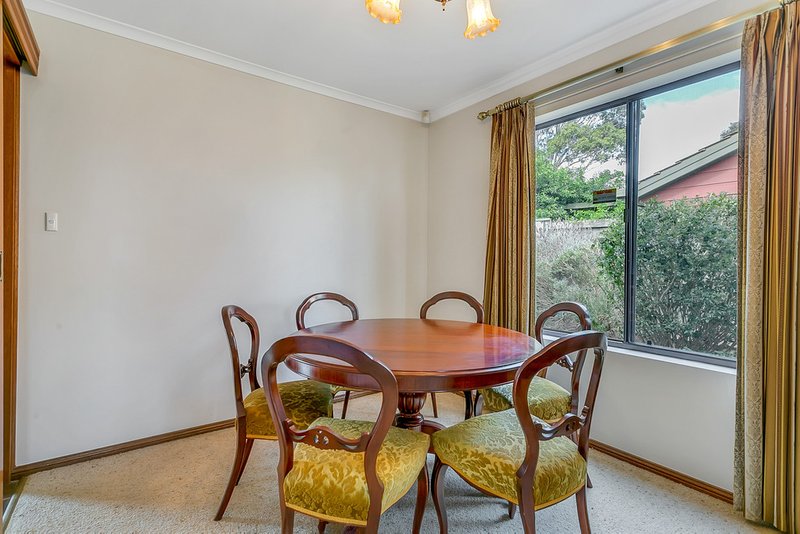 Photo - 23 Vincent Boulevard, Flagstaff Hill SA 5159 - Image 4