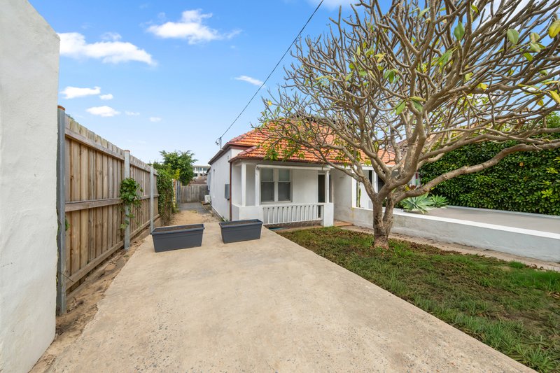 Photo - 23 Violet Street, Bronte NSW 2024 - Image 1