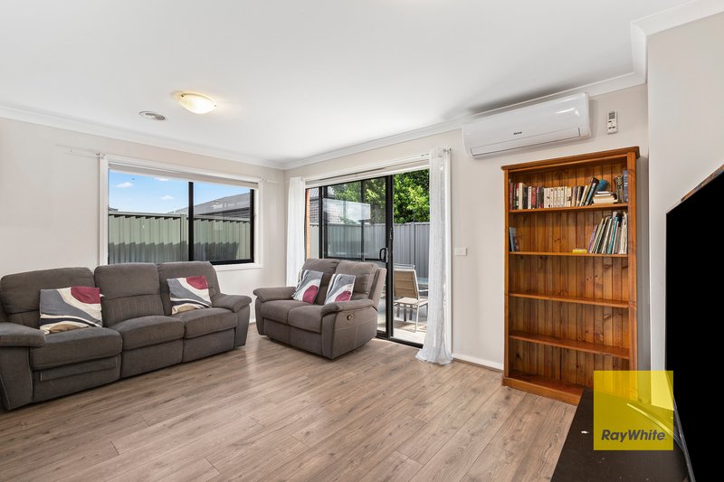 Photo - 23 Voyage Circuit, Corio VIC 3214 - Image 10