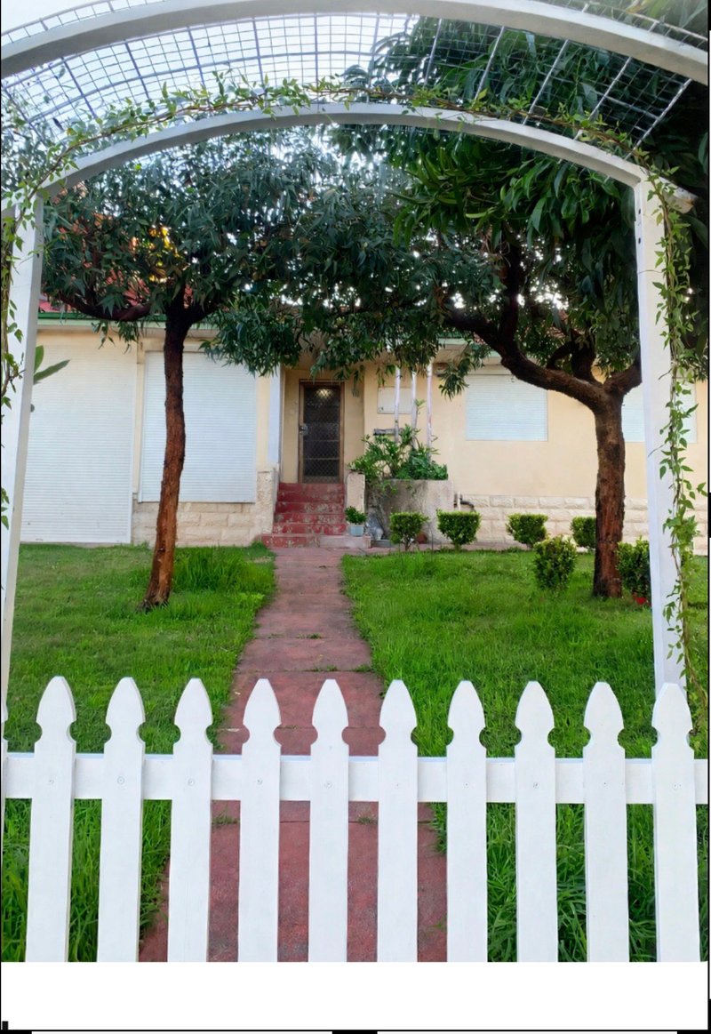 Photo - 23 Walgreen Crescent, Calista WA 6167 - Image 3