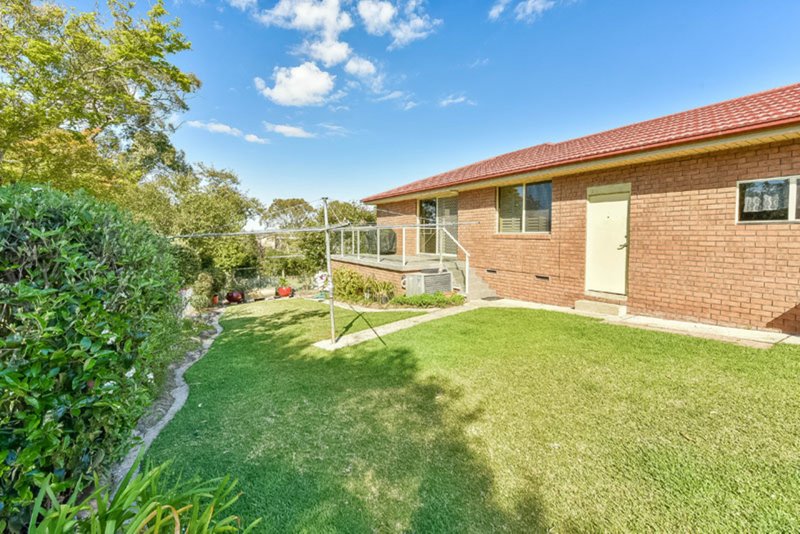 Photo - 23 Warragamba Crescent, Leumeah NSW 2560 - Image 9