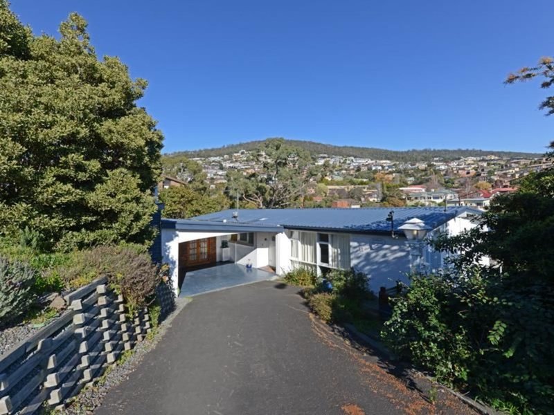 Photo - 23 Wayne Avenue, Sandy Bay TAS 7005 - Image 2