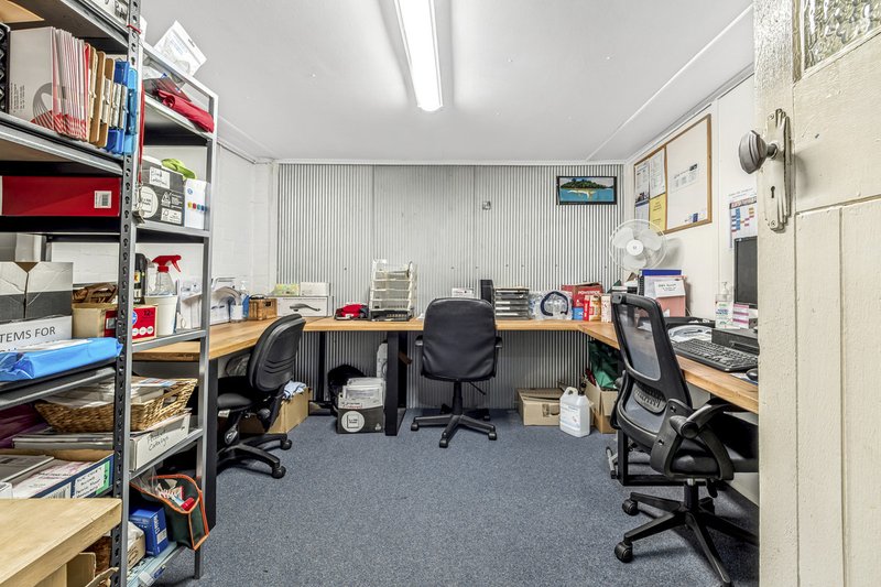 Photo - 23 Weller Road, Tarragindi QLD 4121 - Image 17