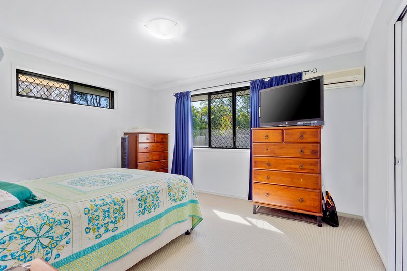 Photo - 23 White Gums Street, Landsborough QLD 4550 - Image 8