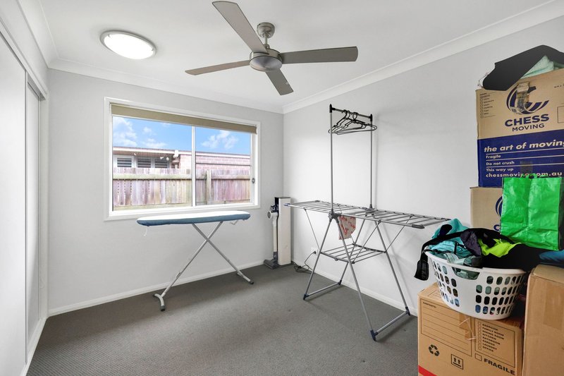 Photo - 2/3 Whitefield Street, Glenvale QLD 4350 - Image 9