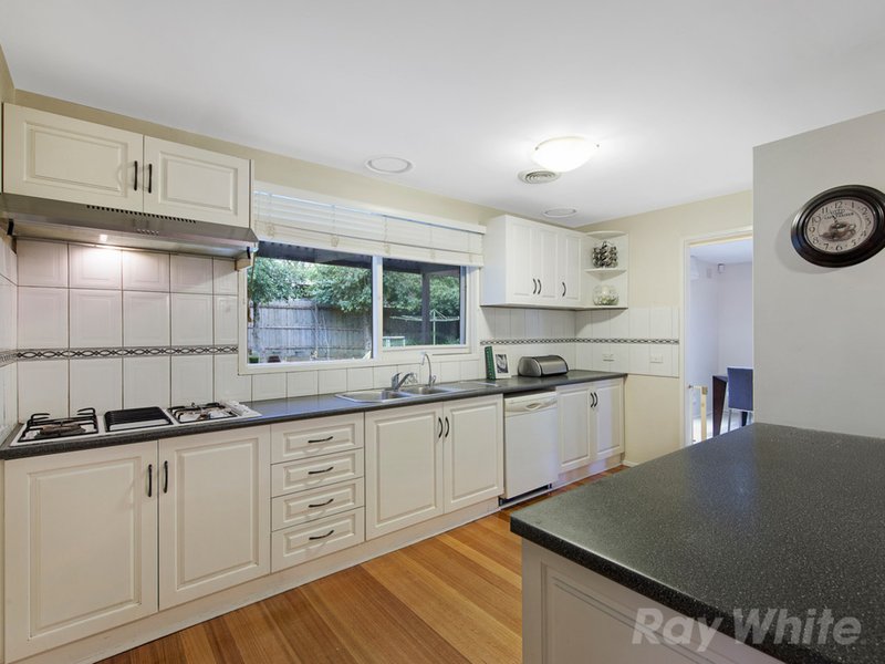 Photo - 23 Windermere Crescent, Mulgrave VIC 3170 - Image 2