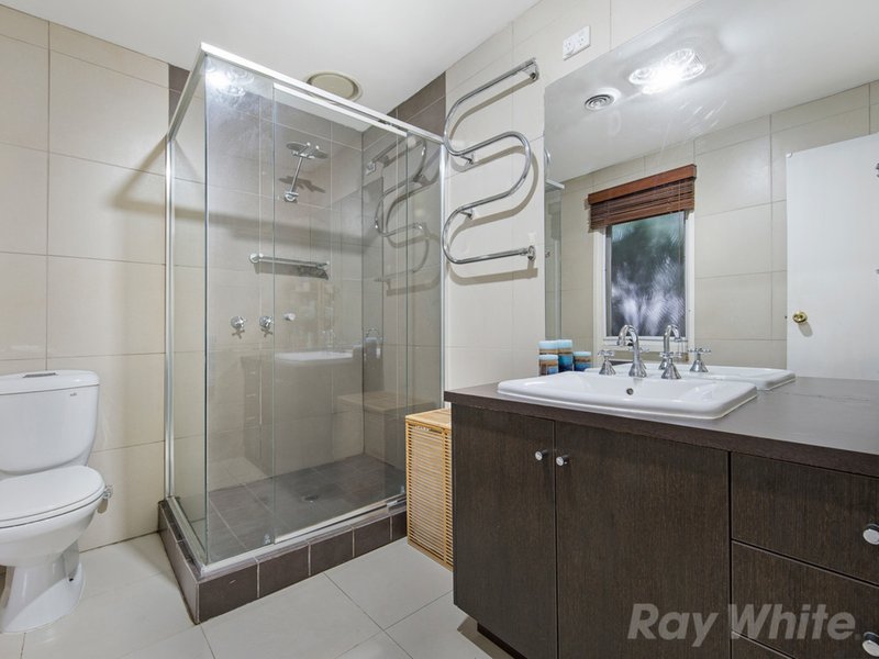 Photo - 23 Windermere Crescent, Mulgrave VIC 3170 - Image 8