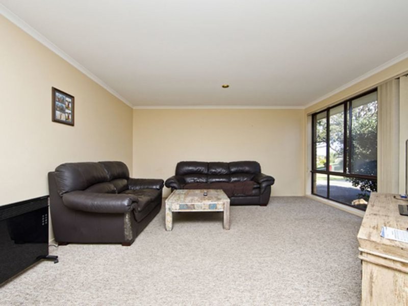 Photo - 23 Windward Close, Corlette NSW 2315 - Image 7