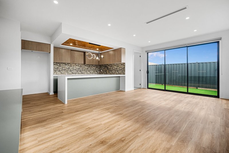 Photo - 23 Wiry Way, Tarneit VIC 3029 - Image 8