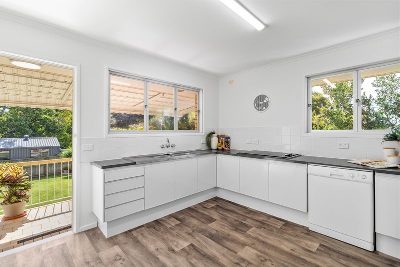 Photo - 23 Woking Street, Mitchelton QLD 4053 - Image 9