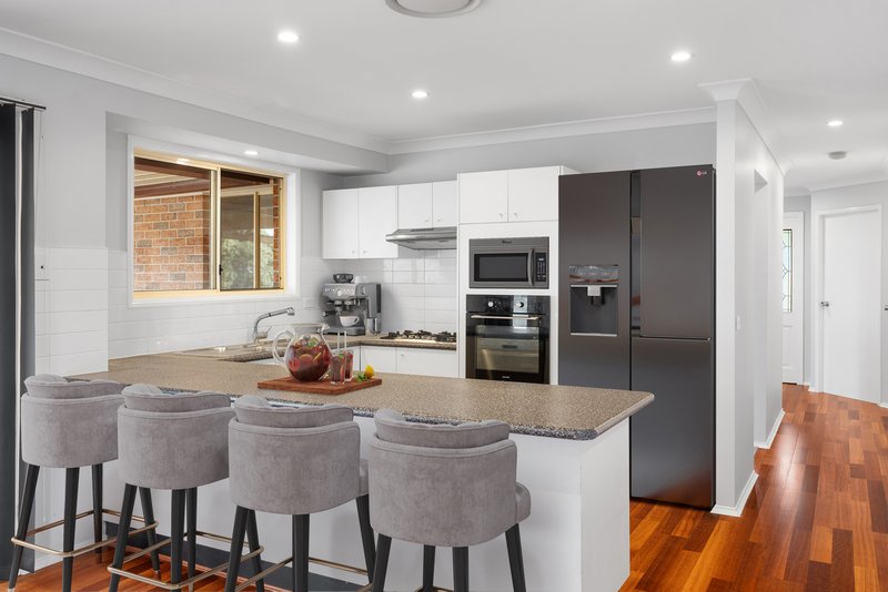 Photo - 23 Wollabi Crescent, Glenmore Park NSW 2745 - Image 4