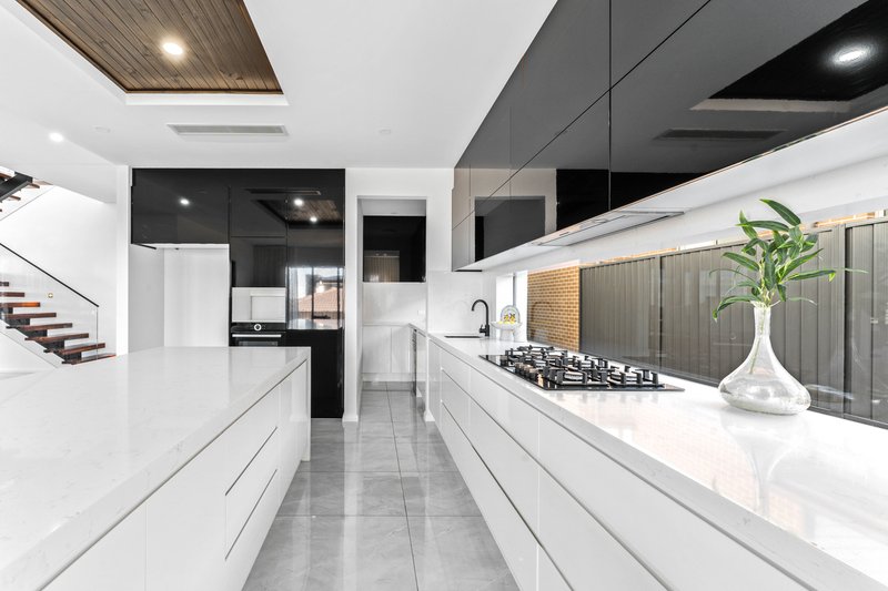 Photo - 23 Woodgate Parkway, Box Hill NSW 2765 - Image 9