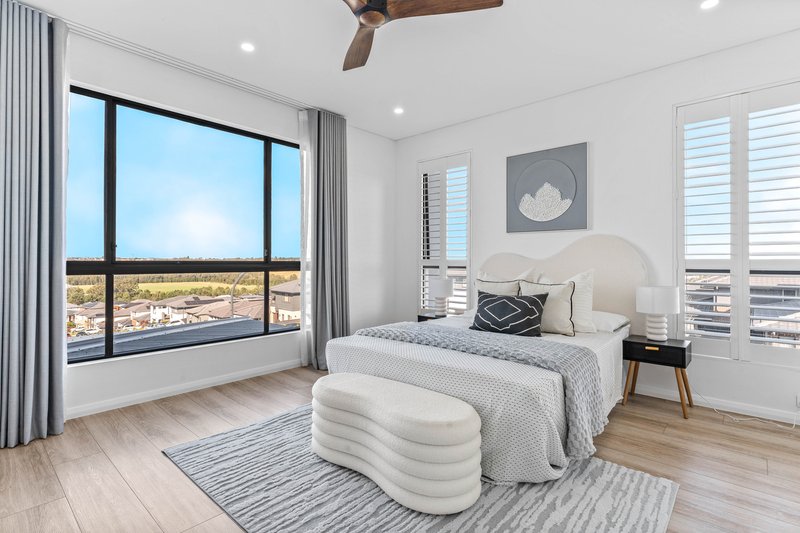Photo - 23 Woodgate Parkway, Box Hill NSW 2765 - Image 16