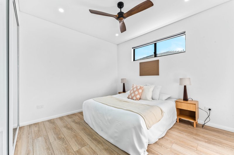 Photo - 23 Woodgate Parkway, Box Hill NSW 2765 - Image 20
