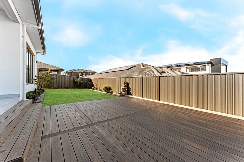 Photo - 23 Woodgate Parkway, Box Hill NSW 2765 - Image 25