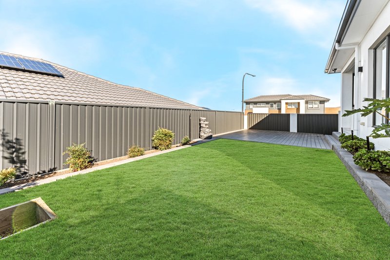 Photo - 23 Woodgate Parkway, Box Hill NSW 2765 - Image 26