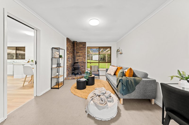 Photo - 23 Woodland Crescent, Browns Plains QLD 4118 - Image 7