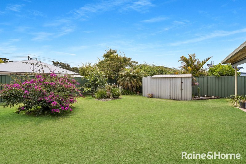 Photo - 23 Woolstencraft Street, Shoalhaven Heads NSW 2535 - Image 6