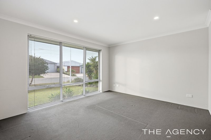Photo - 23 Yamarna Road, Golden Bay WA 6174 - Image 10