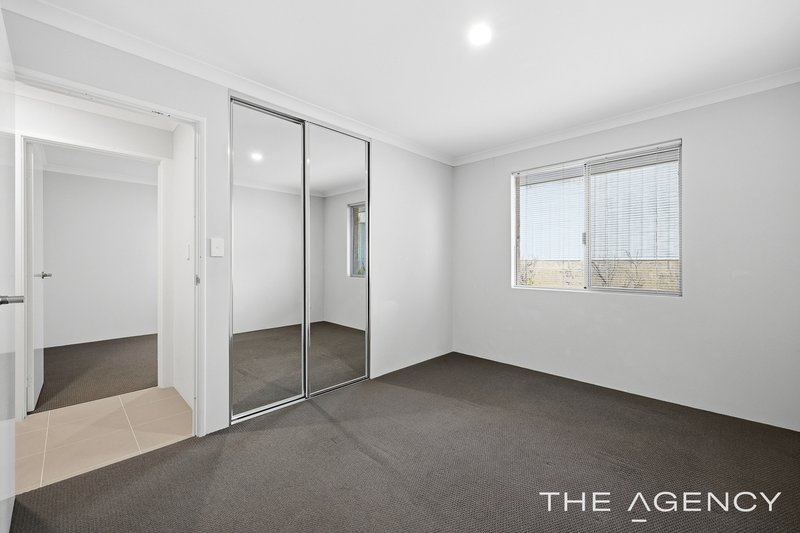 Photo - 23 Yamarna Road, Golden Bay WA 6174 - Image 12