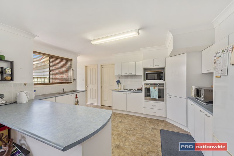 Photo - 2/30-32 Boultwood Street, Coffs Harbour NSW 2450 - Image 3