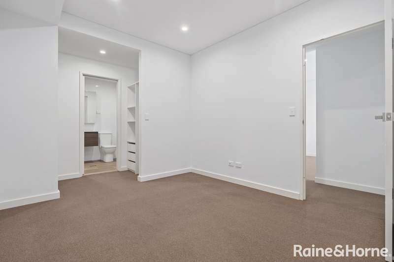 Photo - 2/30-36 Warby Street, Campbelltown NSW 2560 - Image 6