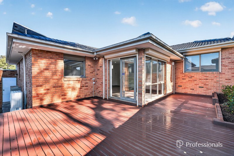 Photo - 2/30 Bales Street, Mount Waverley VIC 3149 - Image 10