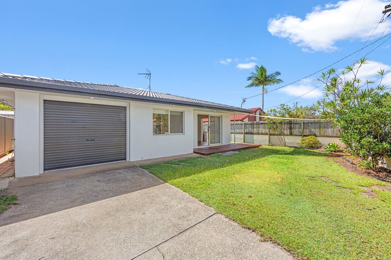 Photo - 230 Bayview Street, Runaway Bay QLD 4216 - Image 8