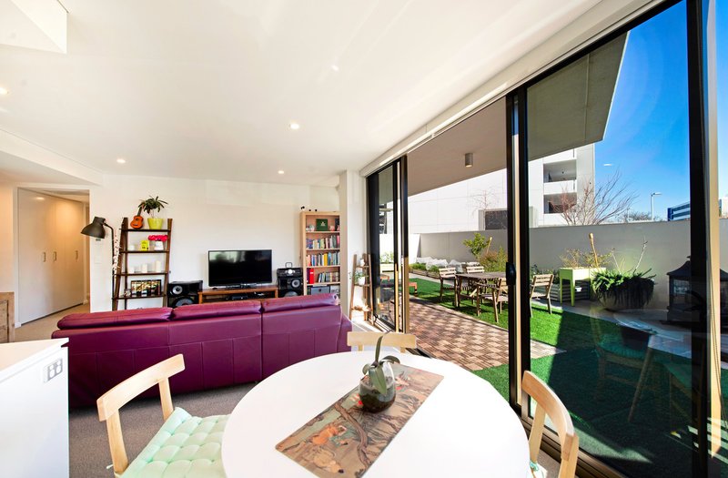 Photo - 2/30 Blackall Street, Barton ACT 2600 - Image 5