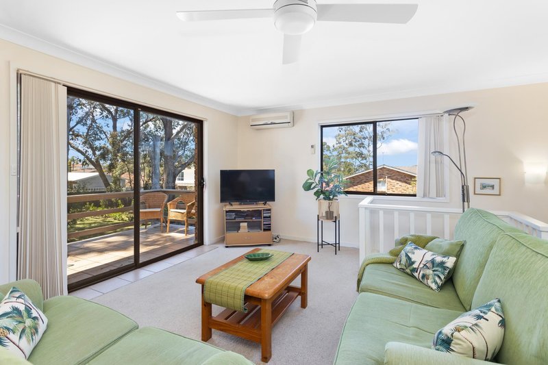 Photo - 2/30 Clyde Street, Mollymook Beach NSW 2539 - Image 2