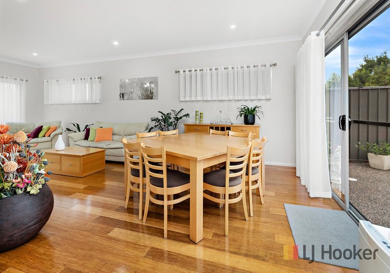 Photo - 2/30 Falcon Street, , Shellharbour City Centre NSW 2529 - Image 5