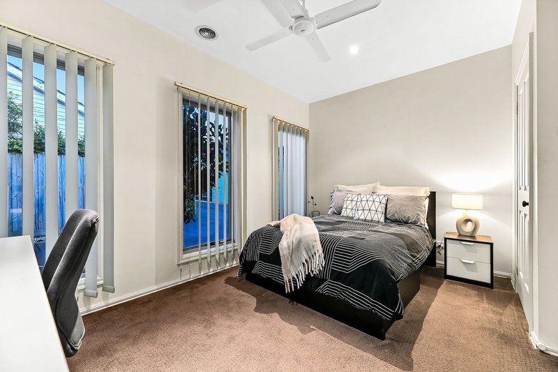 Photo - 2/30 Fourth Avenue, Chelsea Heights VIC 3196 - Image 8