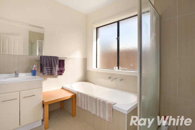 Photo - 2/30 Grand Central Boulevard, Pakenham VIC 3810 - Image 6