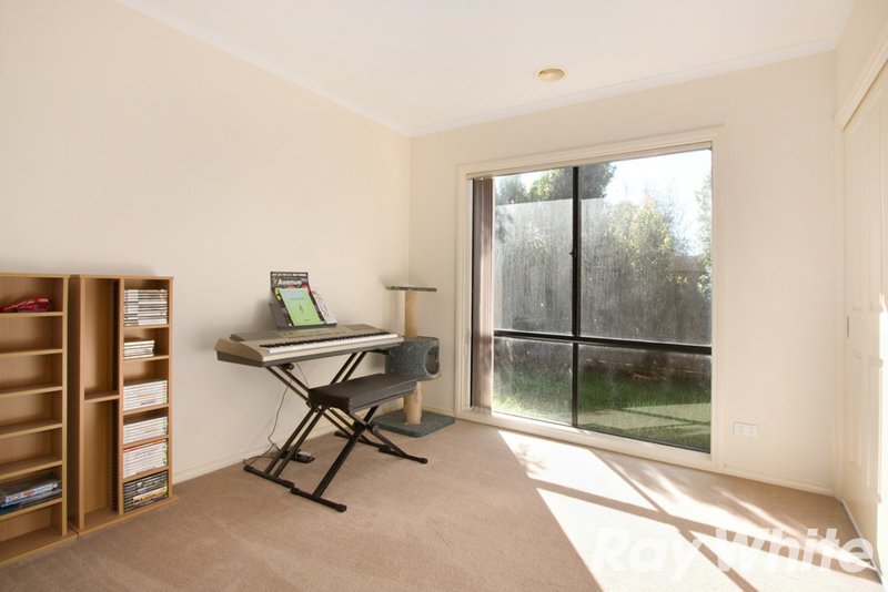 Photo - 2/30 Grand Central Boulevard, Pakenham VIC 3810 - Image 7