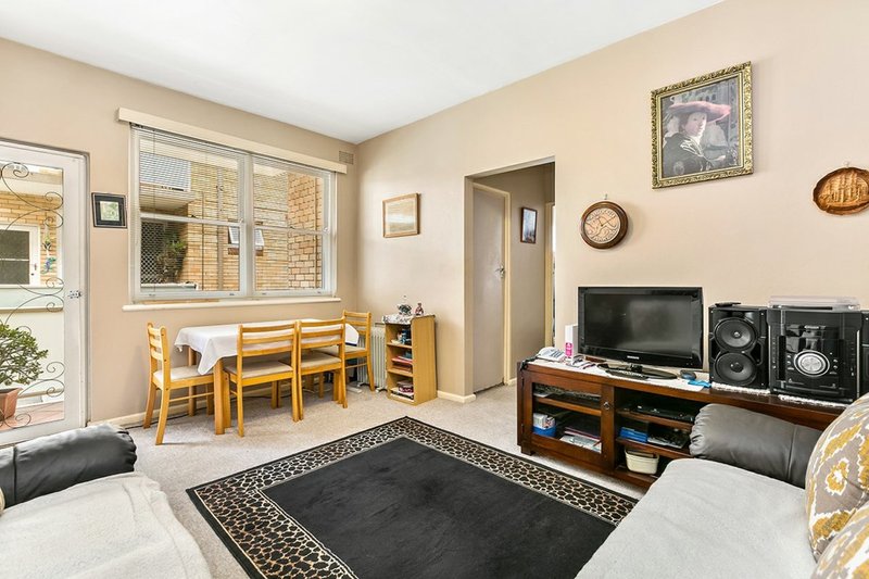 Photo - 2/30 Hercules Road, Brighton-Le-Sands NSW 2216 - Image 3