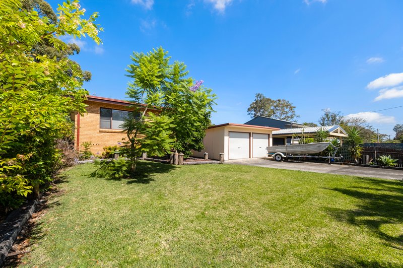 230 Lakedge Avenue, Berkeley Vale NSW 2261